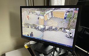 防犯カメラモニター